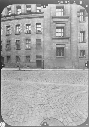 Dresden-Altstadt, Augustusstraße 2. Ständehaus (1901-1907; P. Wallot). Ostseite (Teilansicht) von der Brühlschen Gasse