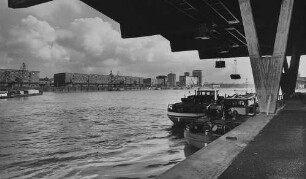 Archivfotografie "staedte_ludwigshafen_hafen_on02"