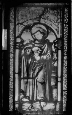 Schloß Eberstein Glasmalerei Heiliger Johannes Evangelist (16. Jahrhundert) Glasfenster aus der Pfarrkirche von Ottersweier