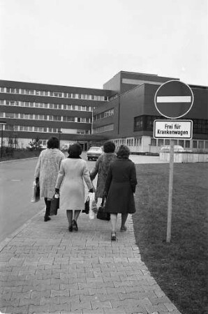 Unzureichende Anbindung des Neuen St. Vincentiuskrankenhauses in der Steinhäuserstraße an öffentliche Verkehrsmittel