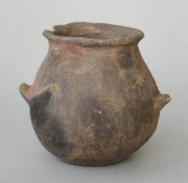 Clay vessel