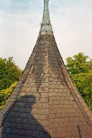 Gut Jersbek: Herrenhaus: Turm, Detailaufnahme: Bedeckung mit Schieferplatten