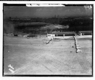 Berlin-Tempelhof, Flughafen