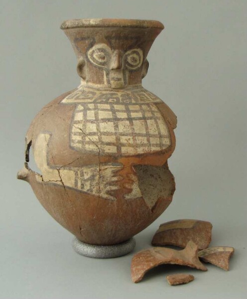 Clay vessel