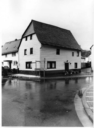 Leun, Hauptstraße 1