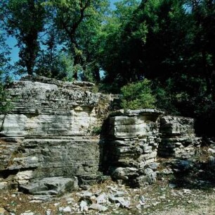 Epirus. Kalkschieferbarre bei Monodendri (Nord-Epirus)