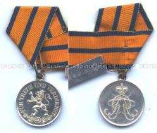 Fürstlich Schwarzburgisches Ehrenkreuz, Silberne Ehrenmedaille