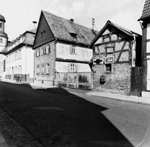 Rosbach vor der Höhe, Hauptstraße 10