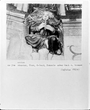 Karl der Große mit Münstermodell — Konsole: Musizierender Engel