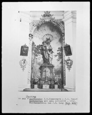 Seitenaltar mit Anna Selbdritt