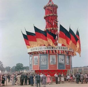 Markkleeberg. Ausstellung : Markkleeberg, agra Landwirtschaftsausstellung, Ausstellung, Juni 1954