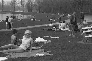 Frühling im Rheinstrandbad Rappenwört.