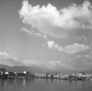 Palermo, Blick auf Hafen und Stadt
