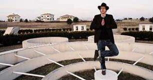 David wants to fly