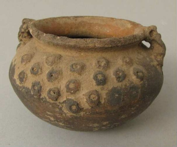 Clay vessel