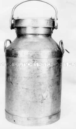 Milchkanne mit Bügelverschlussdeckel (ca. 35 Liter)
