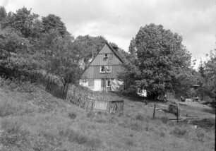Klingenthal-Zwota, Alter Weg 3. Wohnhaus. Gartenansicht