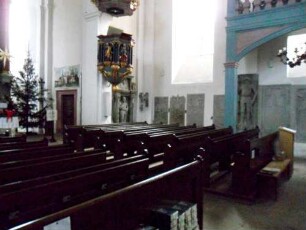 Langhaus Innen-Epitaphien und Grabsteine der Truchsessen von Wetzhausen im Südosten in Übersicht (Gehaltvolle Steinmetzarbeiten) der Gotik bis Barock