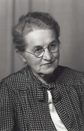Porträt Frau Meckenstock