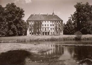Schloss Baruth, Ansicht der Gartenseite von Süden