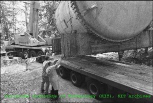 Behältertransport der Hauptabteilung Betriebstechnik (HBT)