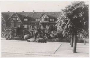 Reihenhäuser Im Gehege, Berlin-Dahlem: Vorderansicht von zwei Häusern