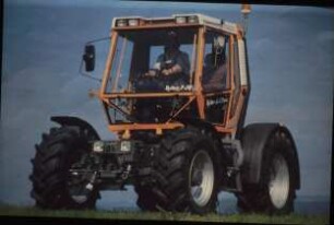 Fotografie: Traktor, Systemtraktor