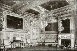 Fontainebleau.