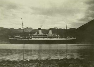 Norwegen. Passagierschiff Monte Sarmiento im Holandsfjord