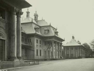 Dresden-Pillnitz. Schloß. Bergpalais (1723-1724, M. D. Pöppelmann). Mittelbau und Ostflügel