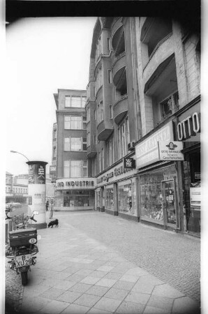 Kleinbildnegative: Geschäfte, Kaiser-Wilhelm-Platz, 1980