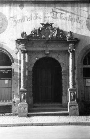 Colmar: Portal des Zunftkellers