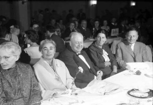 9. Tagung 1959 Physiker; Studentenabend Stadthalle Lindau: Dame ?, H. Kiderlen, ?, Frau Müller-Ruegsegger, Paul H. Müller