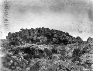 Lavagestein : Basaltartig angeordnetes Lavagestein in 4200 Meter Höhe, vermutlich am Kilimandscharo