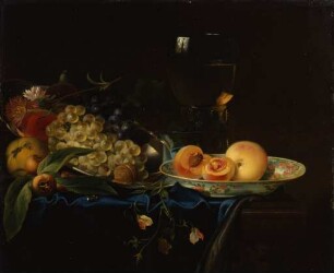 Stillleben mit Früchten und Nuppenglas