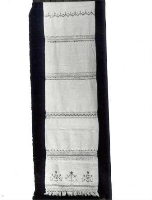 Küchentuch : Bildende Volkskunst - Stickereien usw. Küchentuch. Objekt aus dem Sorbischen Museum Bautzen