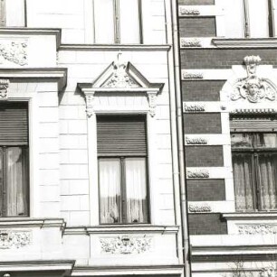 Cottbus, Karl-Liebknecht-Straße 116. Wohnhaus (E. 19. Jh.), Fenster (1. Obergeschoß)