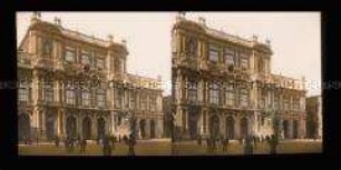 Ostfassade des Palazzo Carignano zum Piazza Carlo Alberto in Turin