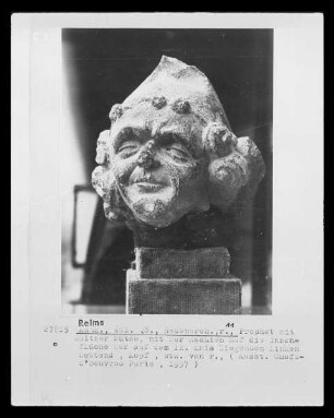 Kopf einer Archivoltenfigur von der Rosenarchivolte des südlichen Querhauses der Kathedrale Notre-Dame zu Reims