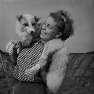 Archivfotografie "motive_tiere_tierzucht_pelztiere_388neg"