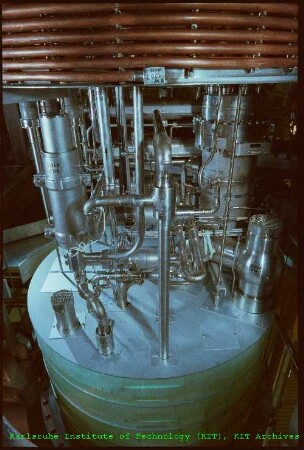 Helium-II-Kryostat des Instituts für Technische Physik (ITP)