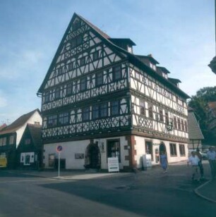 Suhl-Heinrichs. Historisches Rathaus