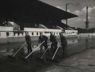 AVUS. Vorbereitung auf das AVUS Rennen 1952