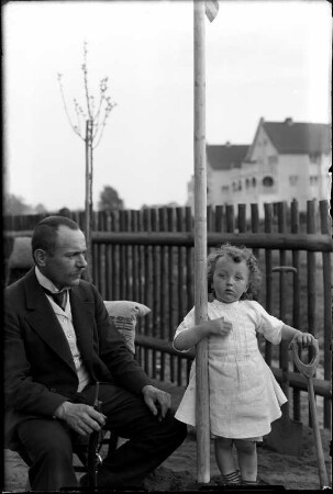 Dresden-Hellerau, Rudolf Stich mit Sohn Hans