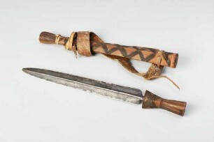 Messer mit Scheide