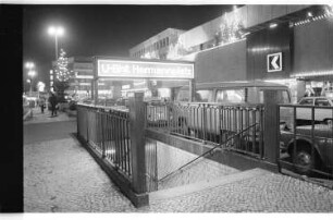 Kleinbildnegativ: Karstadt, Hermannplatz, 1979
