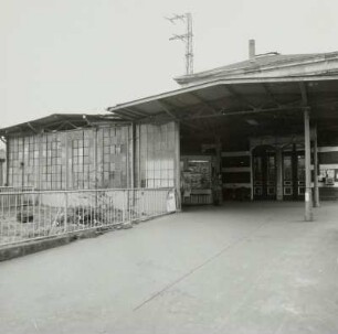Dresden-Niedersedlitz Bahnhof, Ausgang