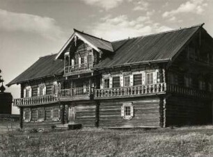 Kischi im Onegasee (Karelien), Freilichtmuseum. Oschewnewhaus aus Oschewnewo (1876)