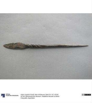 Ahle mit Messer