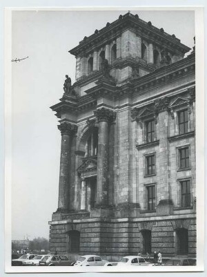 Reichstag (Deutscher Bundestag), Berlin: Außenansicht, Südwest-Eckturm